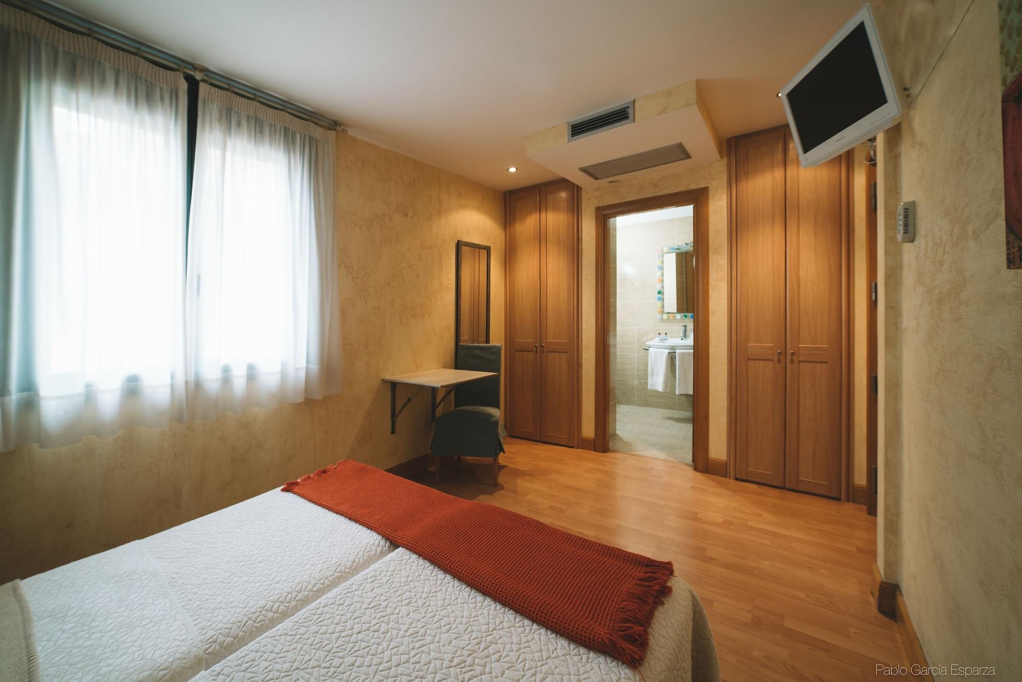 Hotel Castillo De Javier Пампона Екстериор снимка