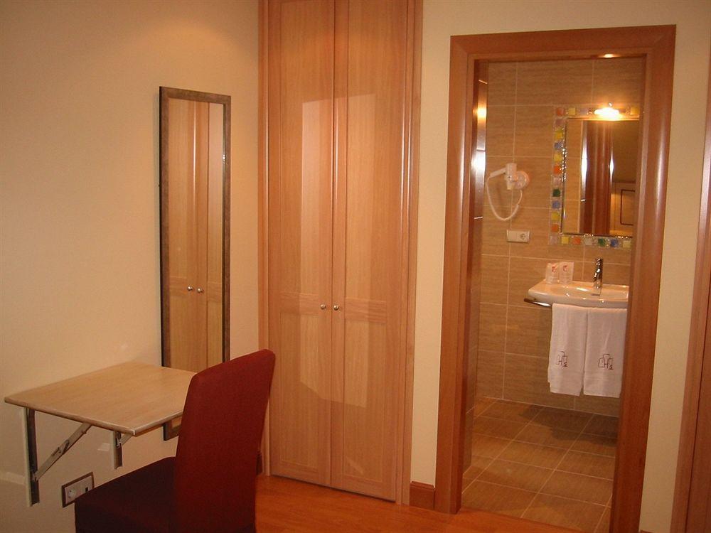 Hotel Castillo De Javier Пампона Екстериор снимка